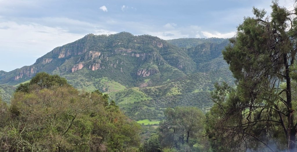 Paisaje de montaña, Rancho Las Maravillas, Sultepec